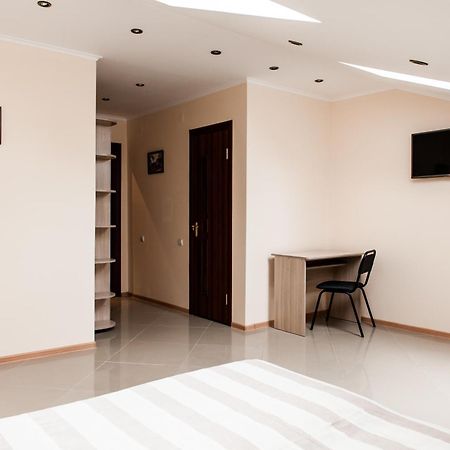 לבוב Minihotel Freedom מראה חיצוני תמונה
