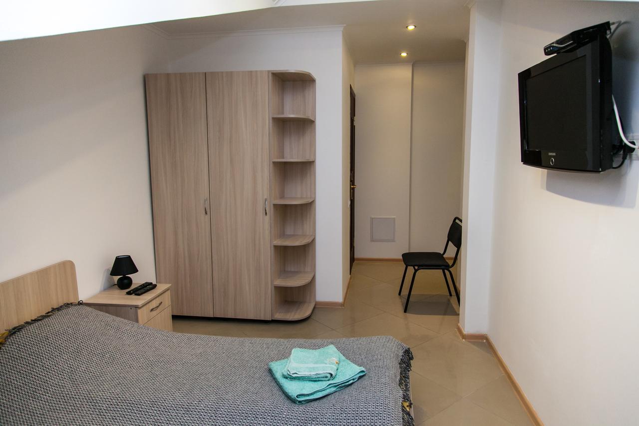 לבוב Minihotel Freedom מראה חיצוני תמונה